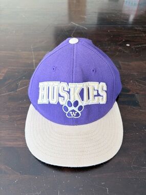 Huskies Purple & Gold Snapback Hat